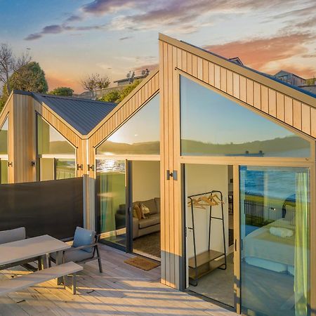 Brand New Lake Front Homes Spa Pool Lago Lago Taupo Esterno foto