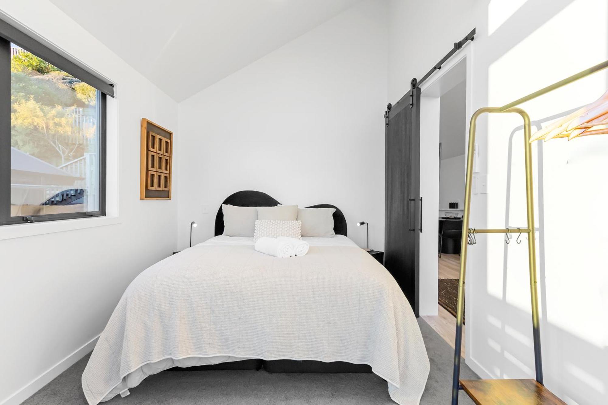 Brand New Lake Front Homes Spa Pool Lago Lago Taupo Esterno foto