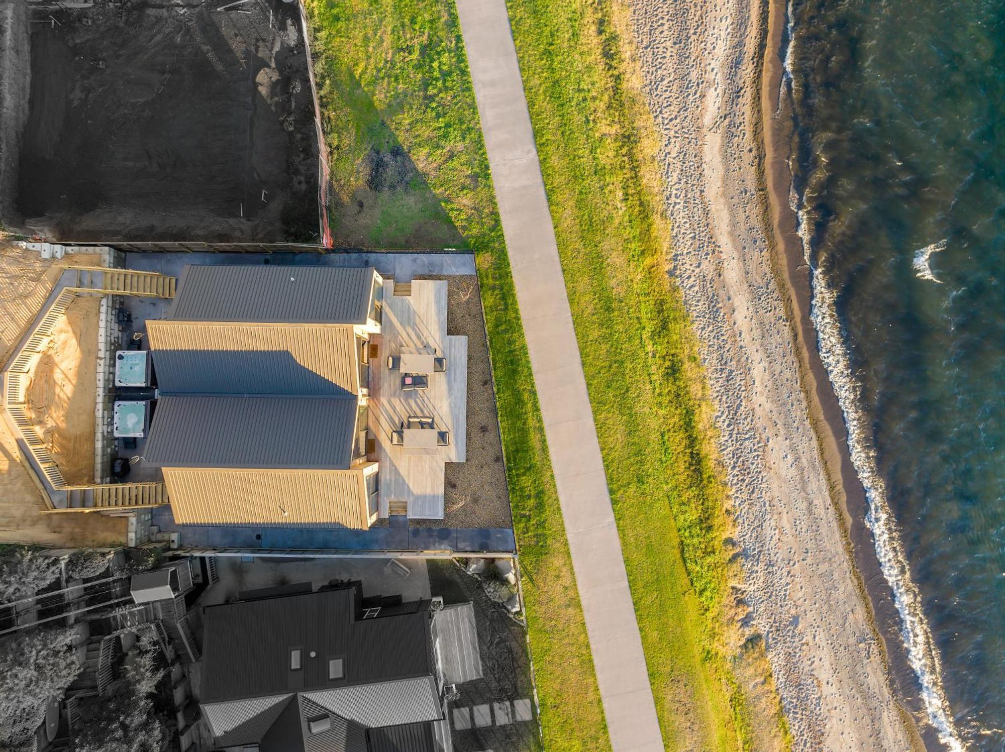 Brand New Lake Front Homes Spa Pool Lago Lago Taupo Esterno foto